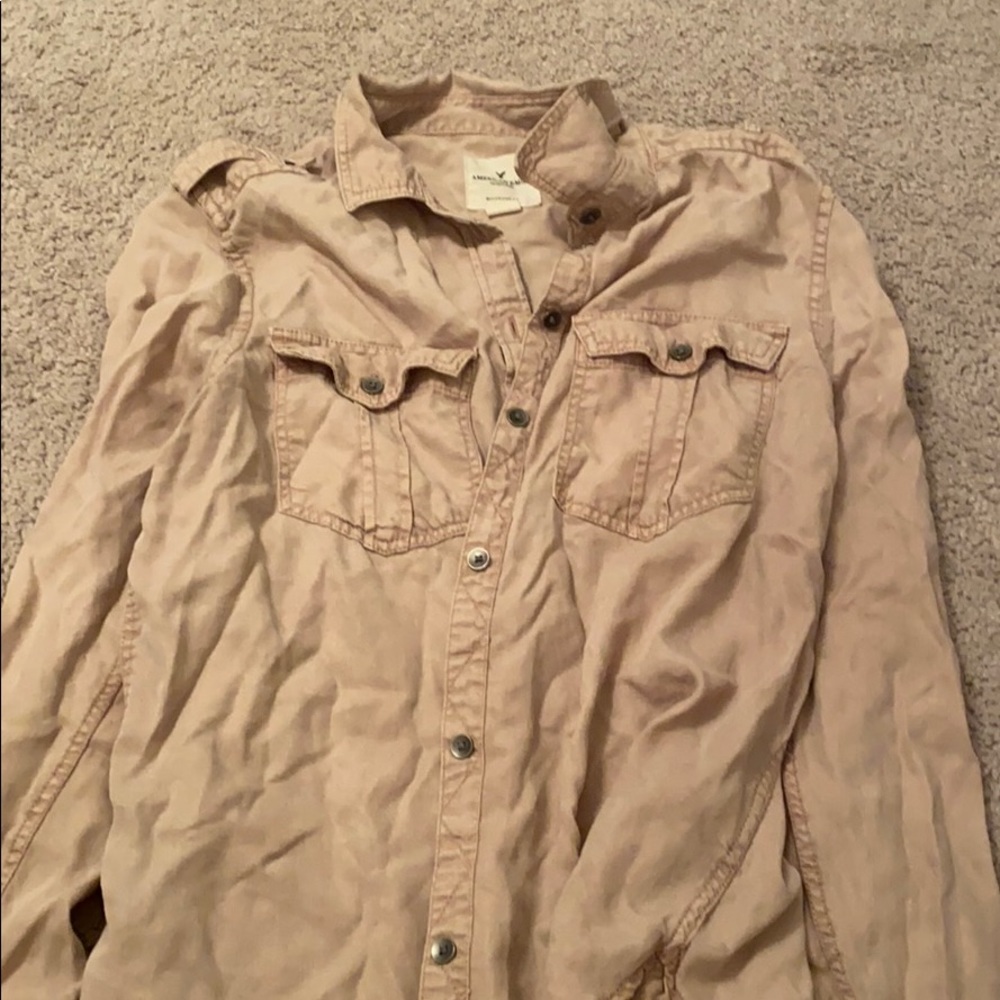 american eagle baby pink button up